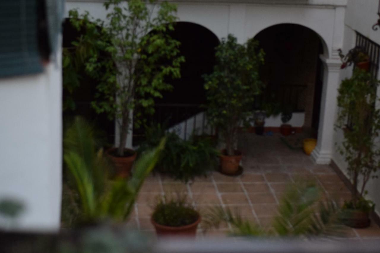 Saravia Only Families Apartment